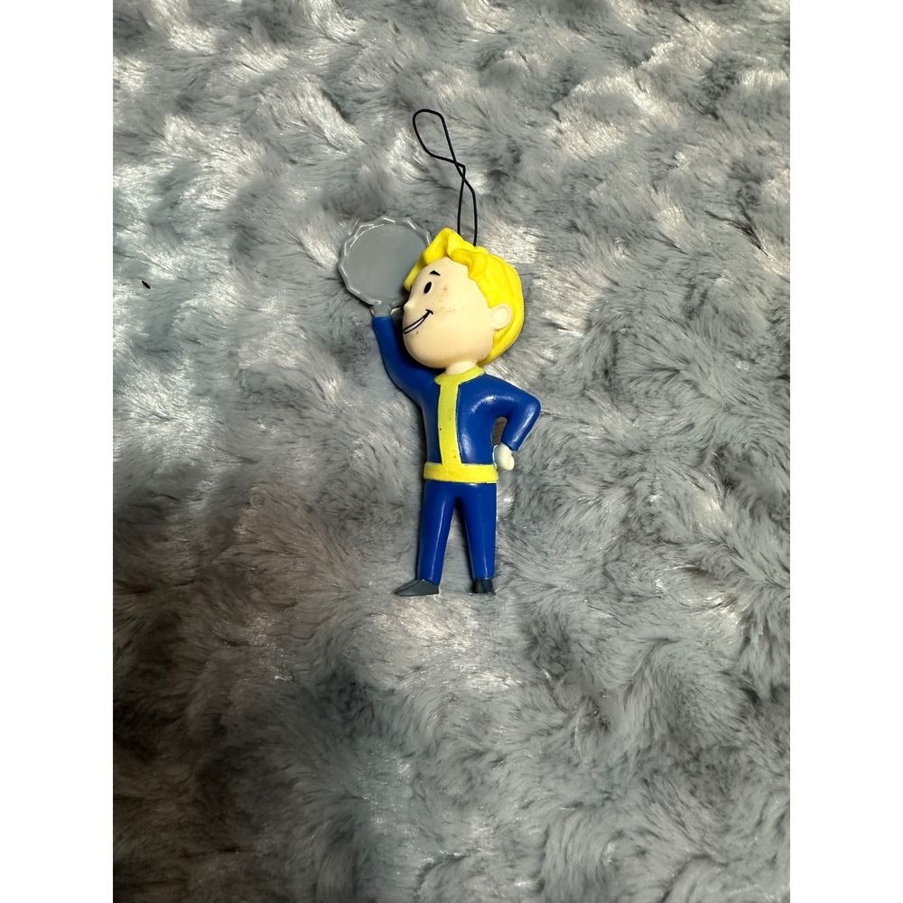 Fallout 76 Vault Boy Vault-Tec Figure Charm Blue Yellow Mascot Gear BSW